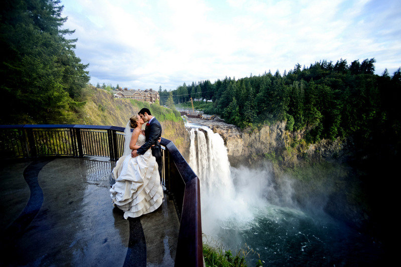 Brooke Justin Snoqualmie Falls Wedding Jerome Tso Seattle Brooke And Justin S Wedding Day Was On The Last Saay In July This Year Held At Beautiful Salish Lodge Top Of Snoqualmie Falls
